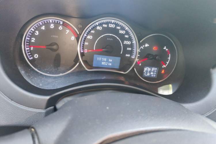 Used Renault Koleos 2013 2.5L Two-Wheel Drive Comfort Edition with Navigation Odometer Close Up