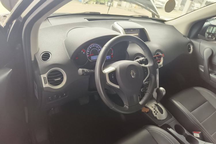Used Renault Koleos 2014 Revised Version 2.0L Two-Wheel Drive Fashion Edition Center Console