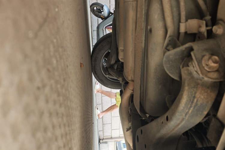 Used Renault Koleos 2014 2.5L Two-Wheel Drive Comfort Edition Chassis Front