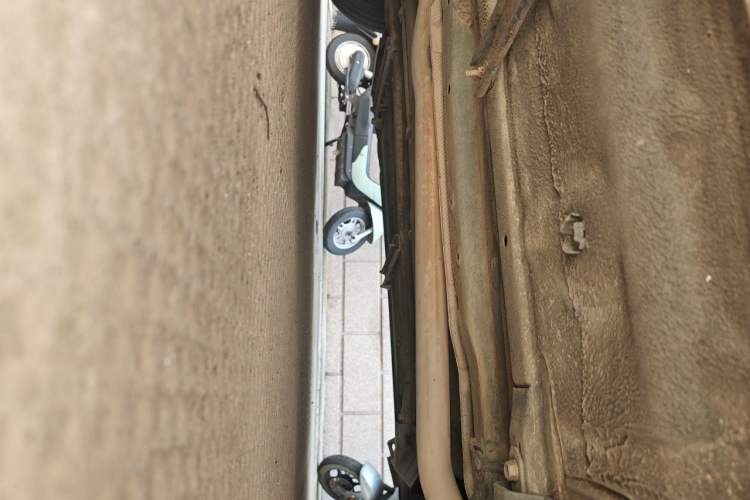 Used Renault Koleos 2014 2.5L Two-Wheel Drive Comfort Edition Chassis Front Right