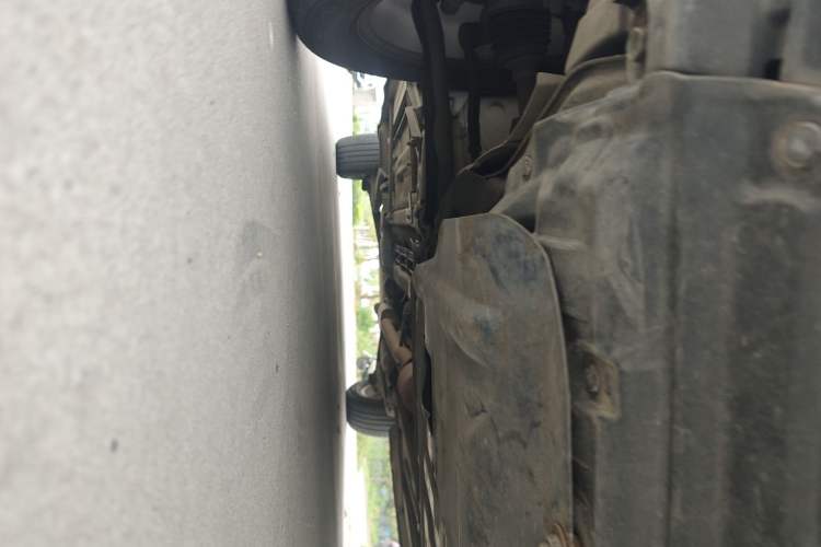 Used Renault Koleos 2014 Revised Version 2.0L Two-Wheel Drive Fashion Edition Chassis Front Right