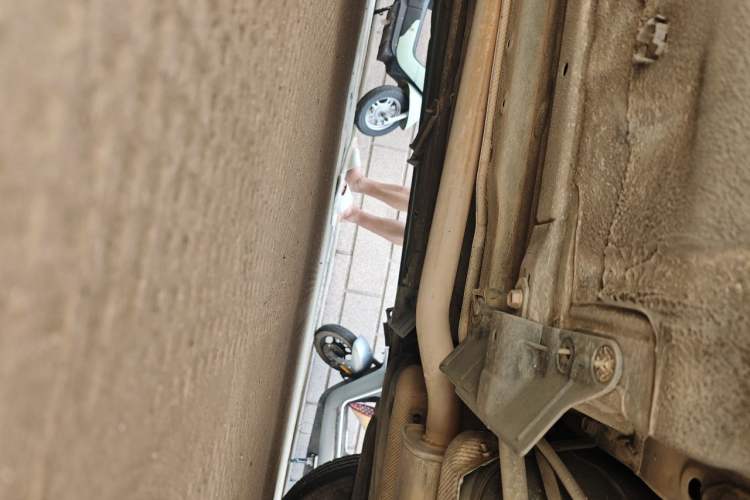 Used Renault Koleos 2014 2.5L Two-Wheel Drive Comfort Edition Chassis Rear