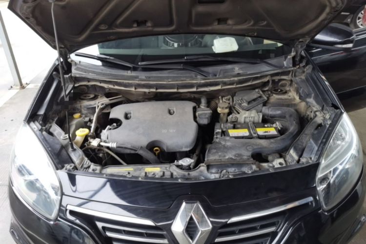 Used Renault Koleos 2014 2.0L Two-Wheel Drive Fashion Edition Engine Bay