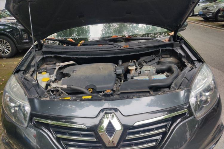 Used Renault Koleos 2014 Revised Version 2.0L Two-Wheel Drive Smart Enjoyment Edition Engine Bay