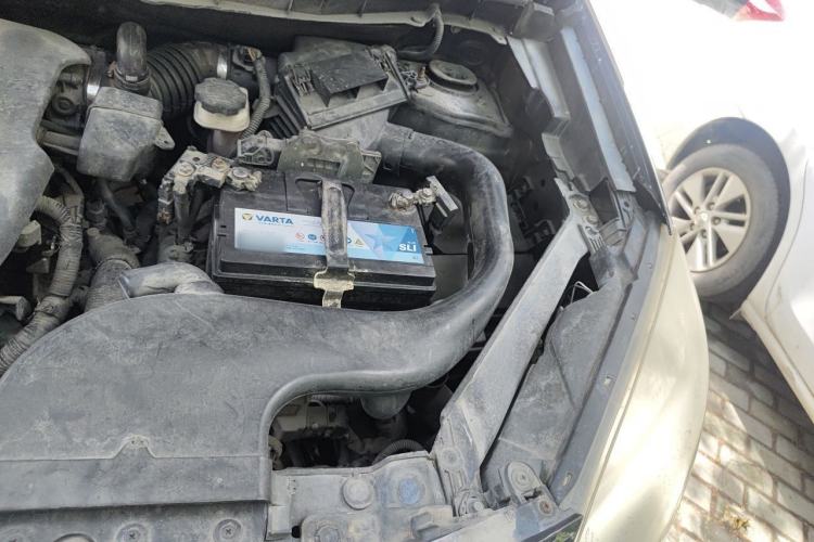 Used Renault Koleos 2014 2.0L Two-Wheel Drive Fashion Edition Engine Bay Left