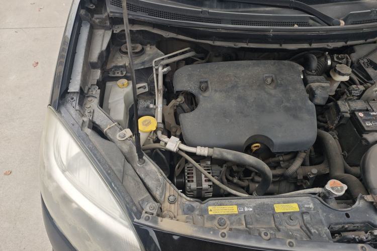 Used Renault Koleos 2014 Revised Version 2.0L Two-Wheel Drive Fashion Edition Engine Bay Right