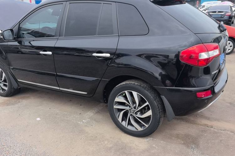 Used Renault Koleos 2014 2.5L Four-Wheel Drive Luxury Edition Exterior 5