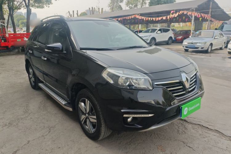 Used Renault Koleos 2014 2.5L 4x4 Comfort Edition Front Right 45 Deg