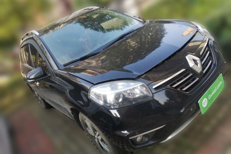 Used Renault Koleos 2014 2.5L 4x4 Comfort Edition Front Right 45 Deg