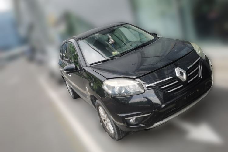 Used Renault Koleos 2014 2.0L Two-Wheel Drive Smart Edition Front Right 45 Deg