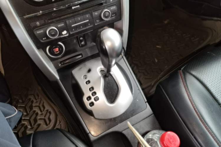 Used Renault Koleos 2014 2.0L Two-Wheel Drive Fashion Edition Gear Lever