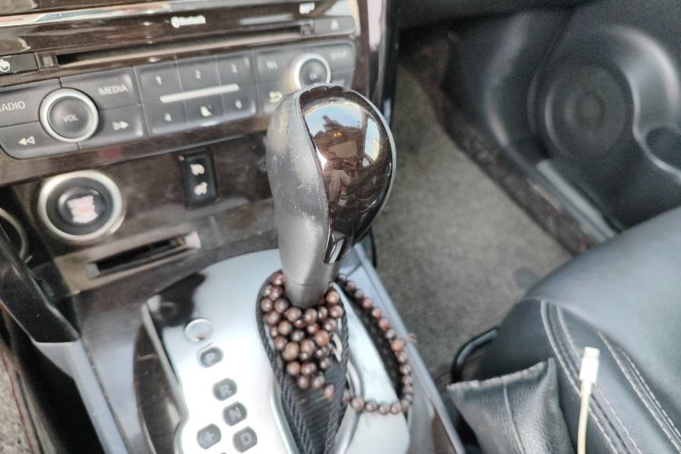 Used Renault Koleos 2014 2.5L Two-Wheel Drive Comfort Edition Gear Lever