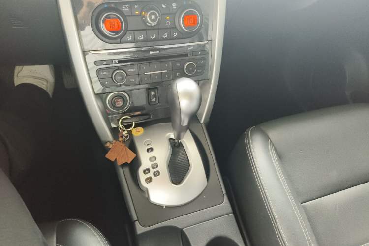 Used Renault Koleos 2014 Revised Version 2.0L Two-Wheel Drive Fashion Edition Gear Lever