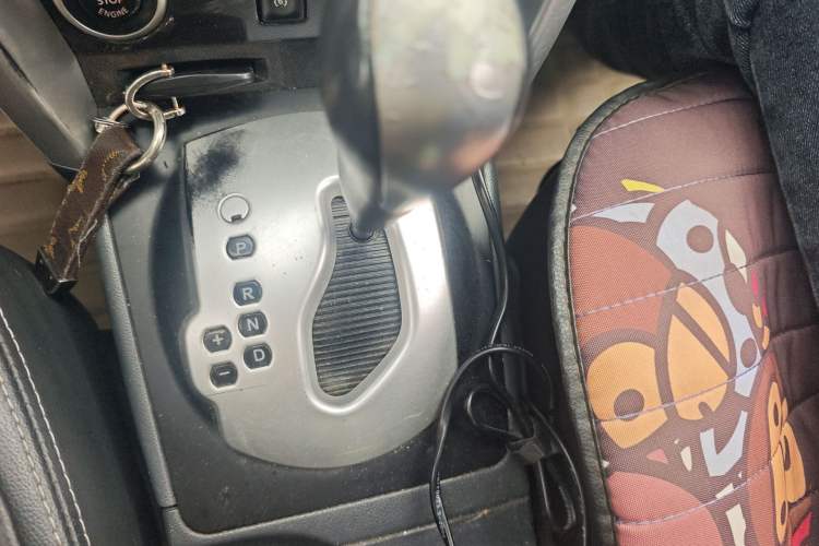 Used Renault Koleos 2014 Revised Version 2.0L Two-Wheel Drive Fashion Edition Gear Lever