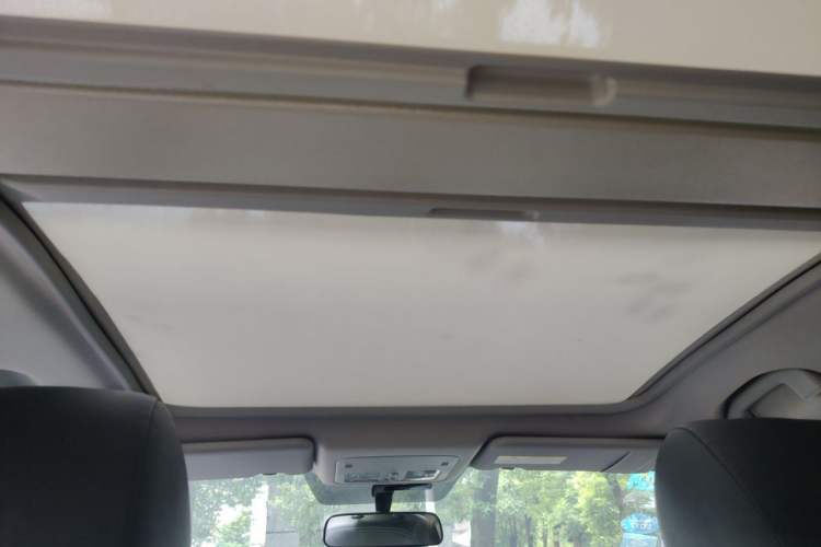 Used Renault Koleos 2014 Revised Version 2.0L Two-Wheel Drive Smart Enjoyment Edition Headliner