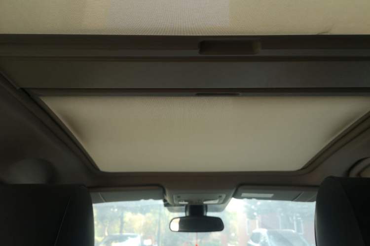 Used Renault Koleos 2014 2.5L 4x4 Comfort Edition Headliner