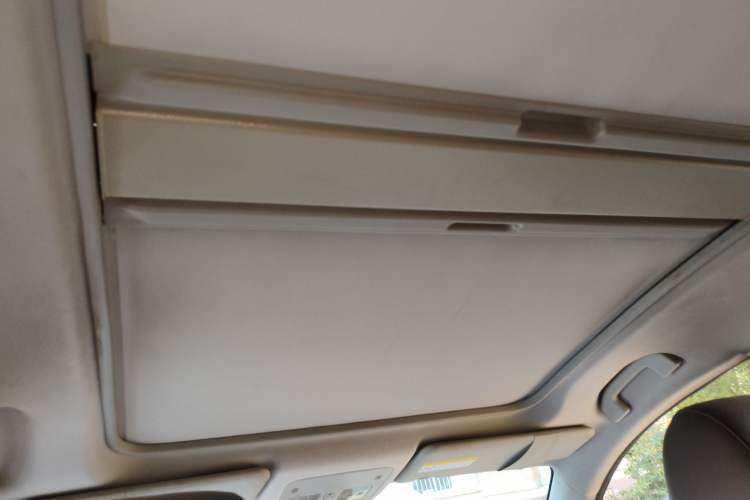 Used Renault Koleos 2014 Revised Version 2.0L Two-Wheel Drive Fashion Edition Headliner