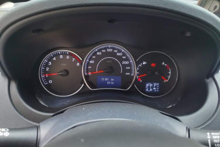 Used Renault Koleos 2014 Revised Version 2.0L Two-Wheel Drive Smart Enjoyment Edition Instrument Cluster