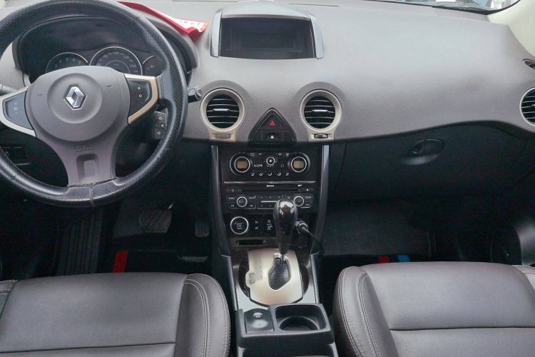 Used Renault Koleos 2014 2.5L Four-Wheel Drive Luxury Edition Interior 3
