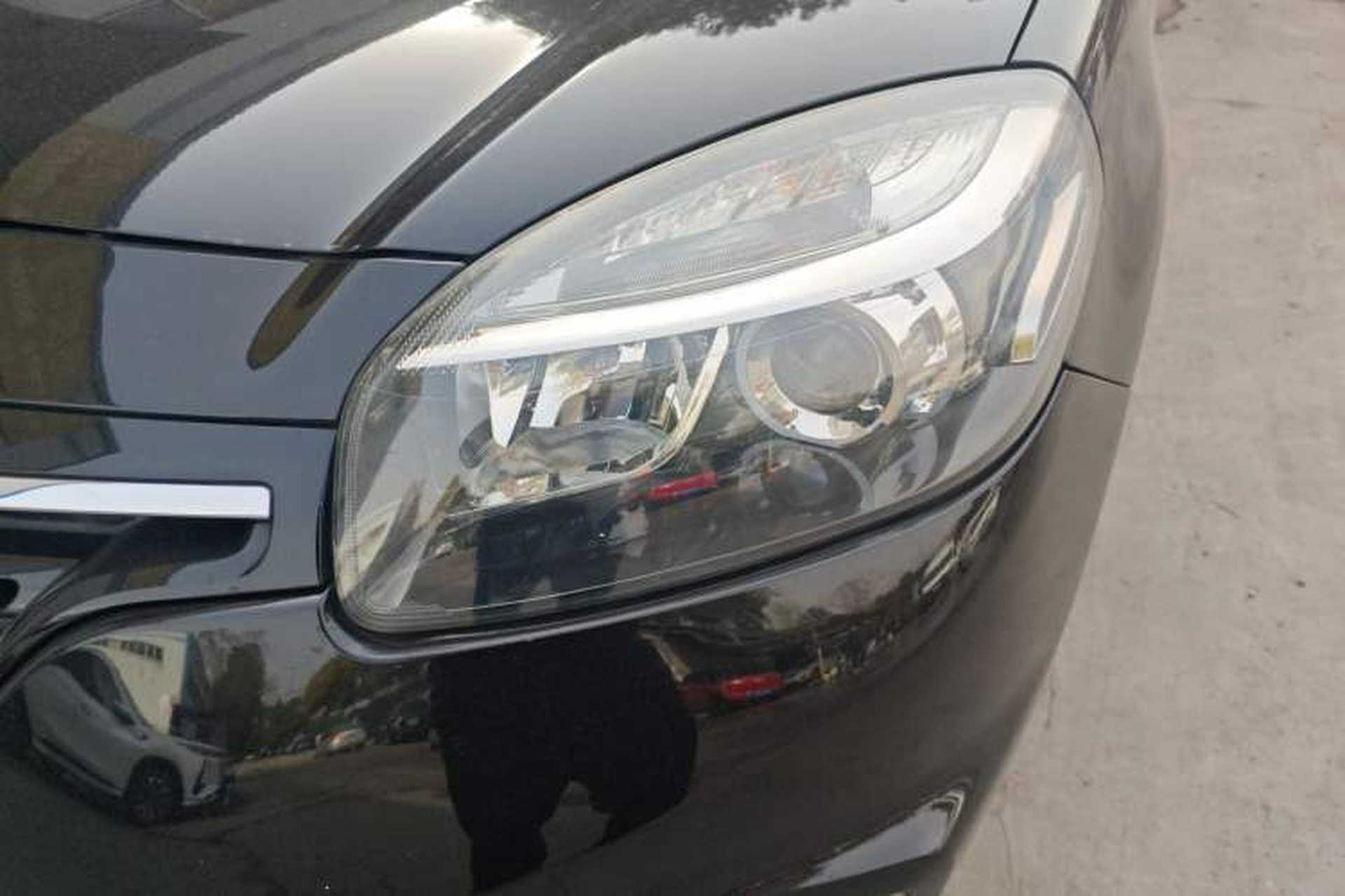 Used Renault Koleos 2014 2.5L 4x4 Comfort Edition Left Front Headlight