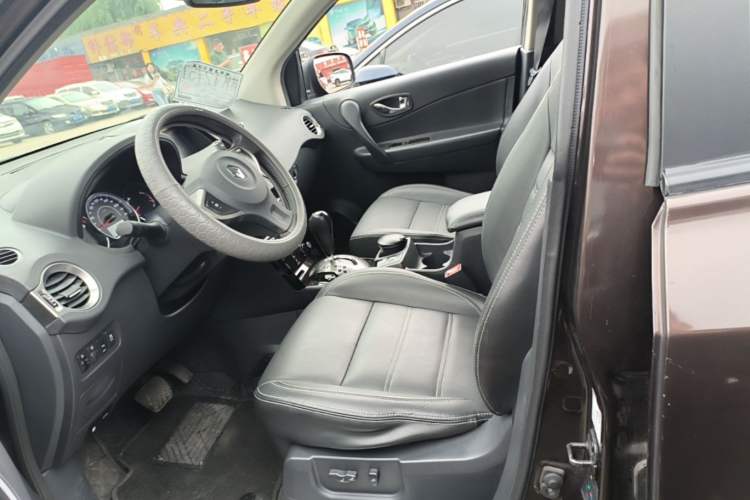 Used Renault Koleos 2014 Revised Version 2.5L Two-Wheel Drive Comfort Edition Left Front Seat