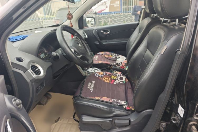 Used Renault Koleos 2014 Revised Version 2.0L Two-Wheel Drive Fashion Edition Left Front Seat