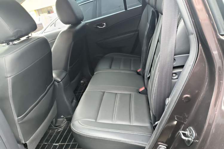 Used Renault Koleos 2014 Revised Version 2.5L Two-Wheel Drive Comfort Edition Left Rear Seat