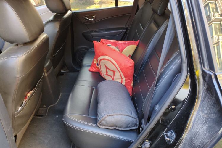 Used Renault Koleos 2014 Revised Version 2.0L Two-Wheel Drive Fashion Edition Left Rear Seat