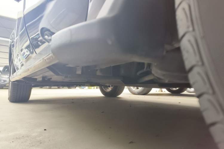 Used Renault Koleos 2014 Revised Version 2.0L Two-Wheel Drive Fashion Edition Left Side Sill