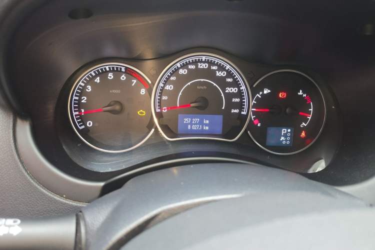 Used Renault Koleos 2014 2.0L Two-Wheel Drive Fashion Edition Odometer Close Up
