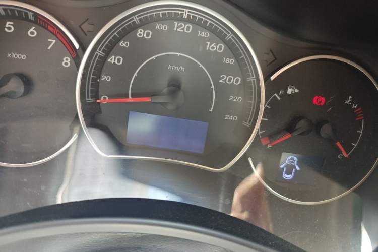 Used Renault Koleos 2014 2.5L Two-Wheel Drive Comfort Edition Odometer Close Up