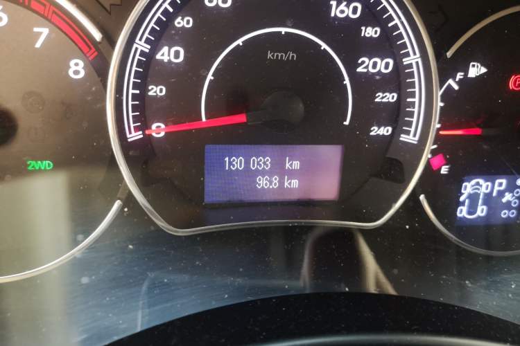 Used Renault Koleos 2014 2.5L 4x4 Comfort Edition Odometer Close Up
