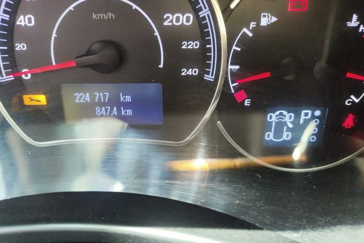Used Renault Koleos 2014 2.0L Two-Wheel Drive Fashion Edition Odometer Close Up