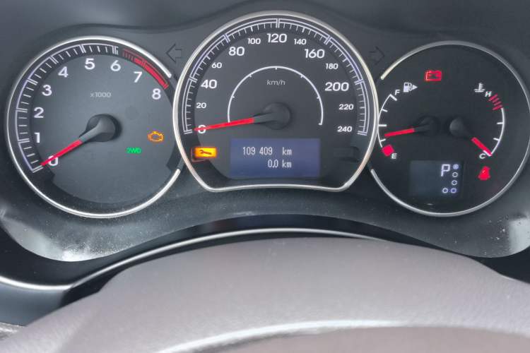 Used Renault Koleos 2014 2.5L Four-Wheel Drive Luxury Edition Odometer Close Up