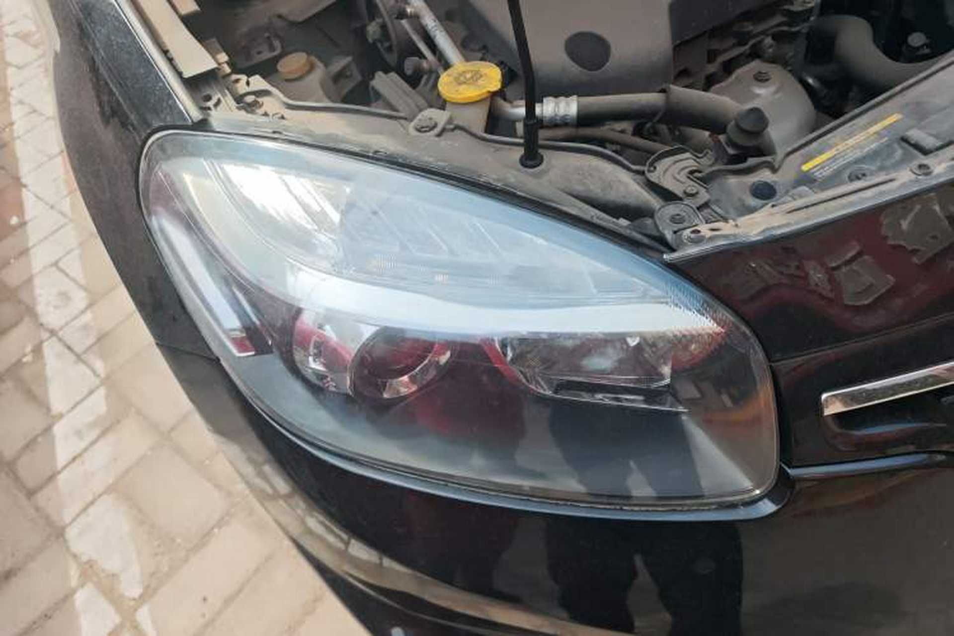 Used Renault Koleos 2014 2.5L 4x4 Comfort Edition Right Front Headlight