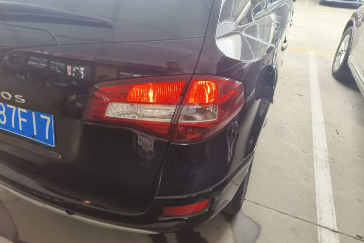 Used Renault Koleos 2014 Revised Version 2.0L Two-Wheel Drive Fashion Edition Right Rear Taillight