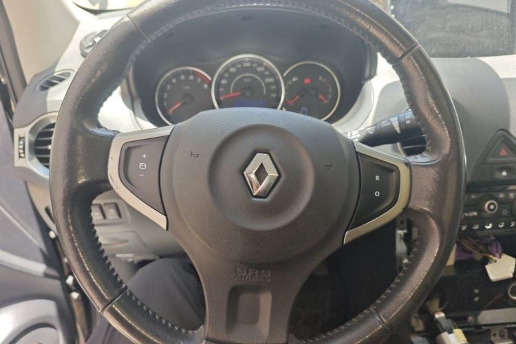 Used Renault Koleos 2014 2.5L Two-Wheel Drive Comfort Edition Steering Wheel