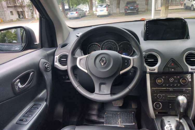 Used Renault Koleos 2014 Revised Version 2.0L Two-Wheel Drive Smart Enjoyment Edition Steering Wheel
