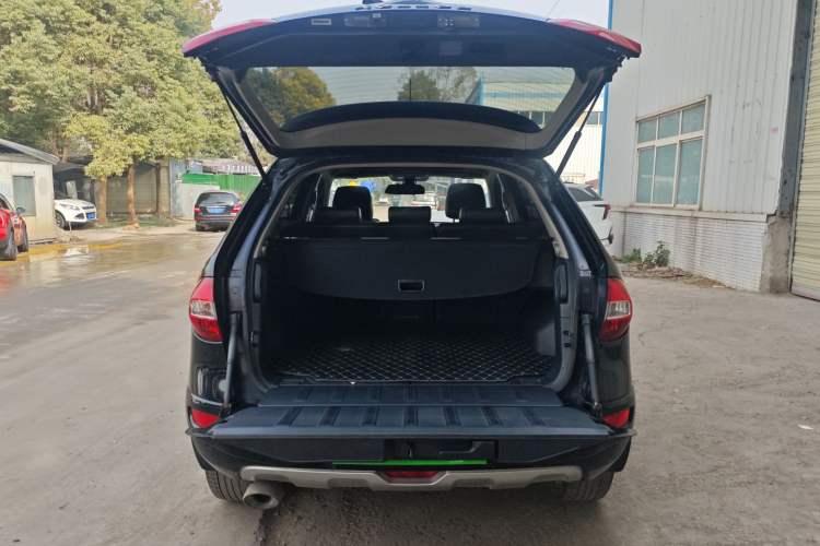Used Renault Koleos 2014 2.5L 4x4 Comfort Edition Trunk