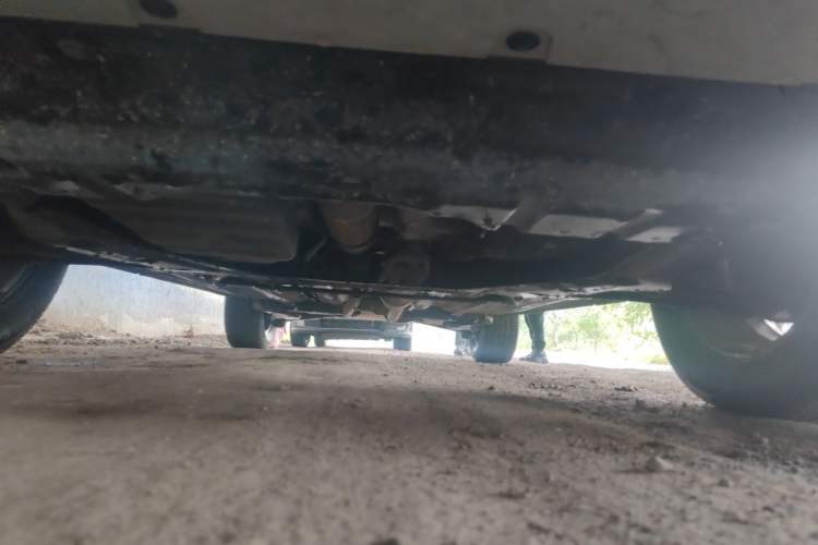 Used Renault Koleos 2014 2.5L Two-Wheel Drive Comfort Edition Chassis Front