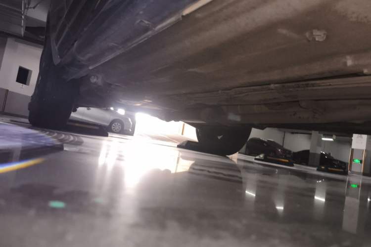 Used Renault Koleos 2014 2.5L 4x4 Comfort Edition Chassis Front Right