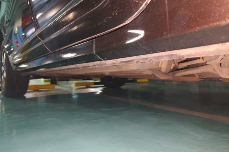 Used Renault Koleos 2014 2.5L 4x4 Comfort Edition Chassis Rear Left