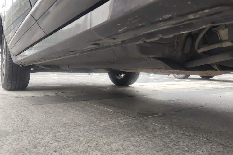 Used Renault Koleos 2014 2.5L 4x4 Comfort Edition Chassis Rear Left