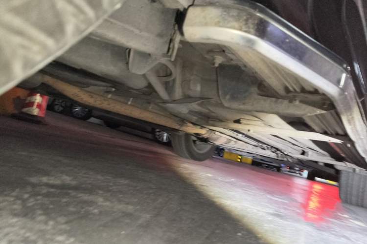Used Renault Koleos 2014 2.5L 4x4 Comfort Edition Chassis Rear Right