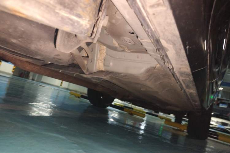 Used Renault Koleos 2014 2.5L 4x4 Comfort Edition Chassis Rear Right