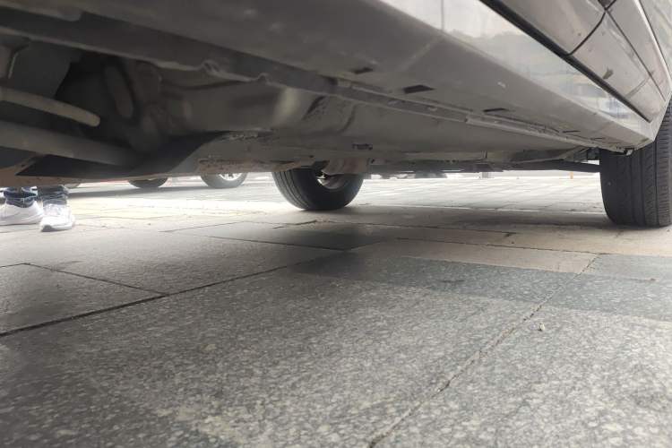 Used Renault Koleos 2014 2.5L 4x4 Comfort Edition Chassis Rear Right
