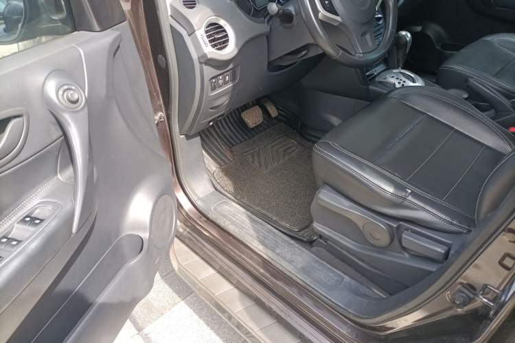 Used Renault Koleos 2014 2.0L Two-Wheel Drive Smart Edition Driver Seat