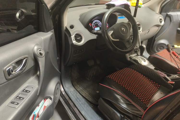 Used Renault Koleos 2014 Revised Version 2.5L Two-Wheel Drive Urban Edition Driver Seat