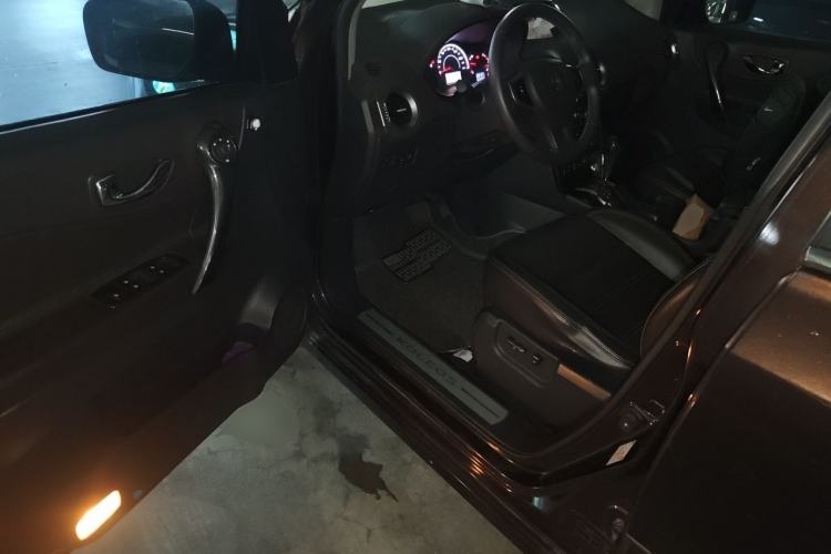 Used Renault Koleos 2014 2.5L 4x4 Comfort Edition Driver Seat