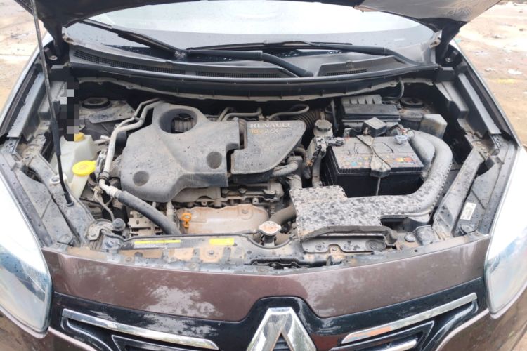Used Renault Koleos 2014 Revised Version 2.5L Two-Wheel Drive Comfort Edition Engine Bay